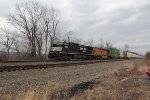 NS 4863 and BNSF 4668 lead train 29G